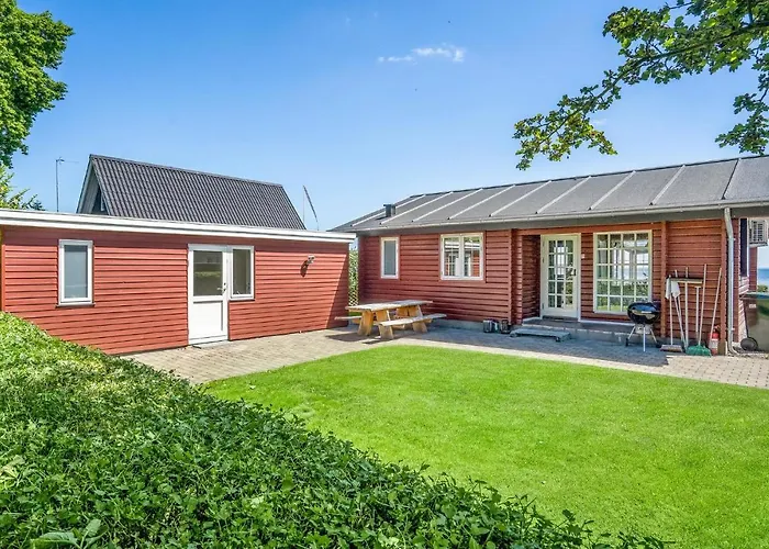 Cozy In Bjert With Wifi * Binderup Strand